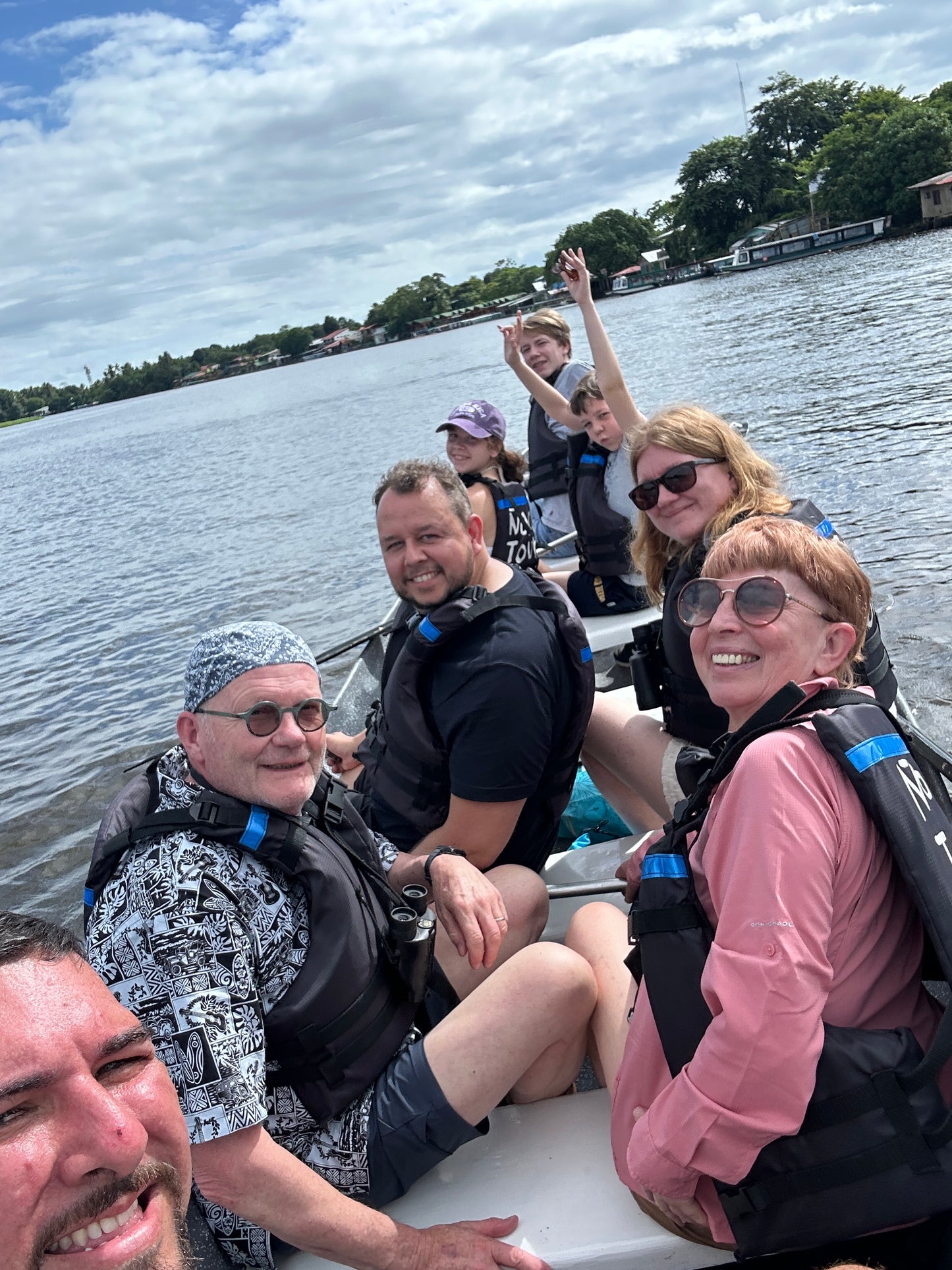 Scenic canoe tour through Tortuguero National Park showcasing rich wildlife and lush tropical landscapes.