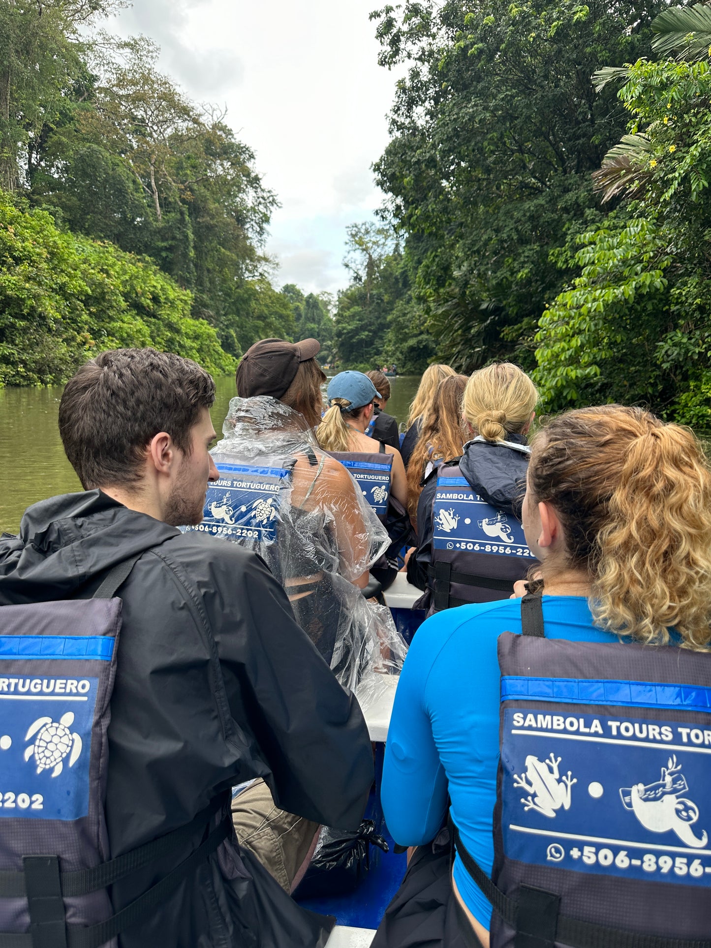 Relaxing Canoe Tour in Tortuguero