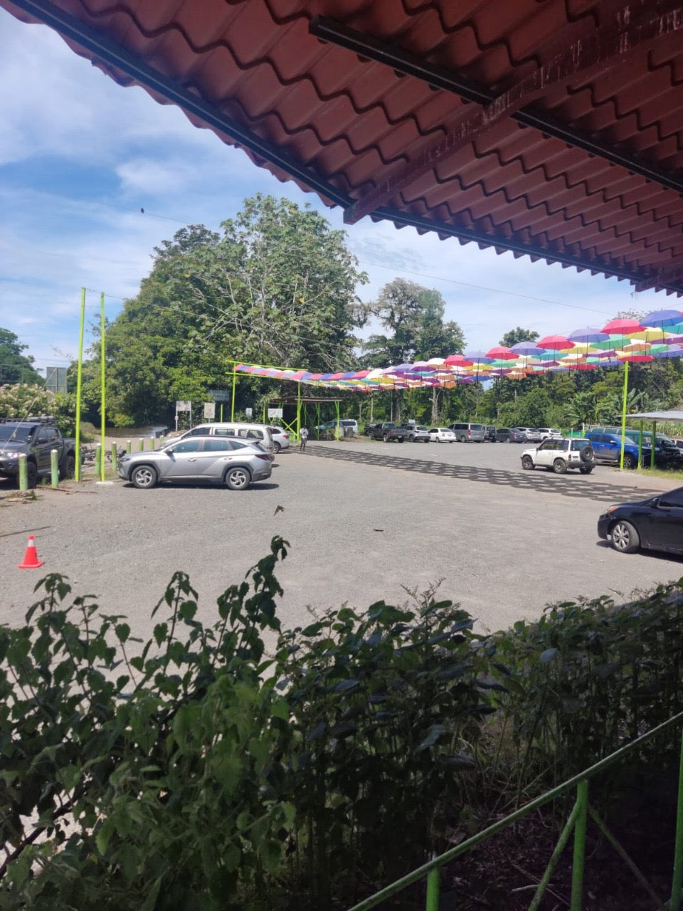 Pavona-Tortuguero Parking Lot.