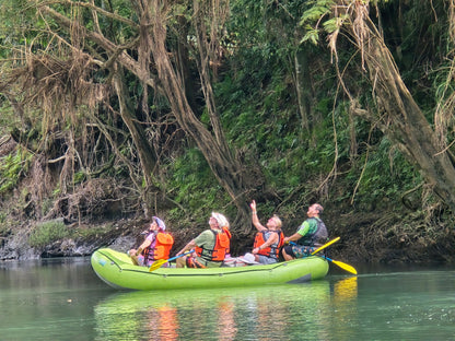 Safari flotante en Peñas Blancas desde La Fortuna