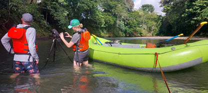 Safari flotante en Peñas Blancas desde La Fortuna