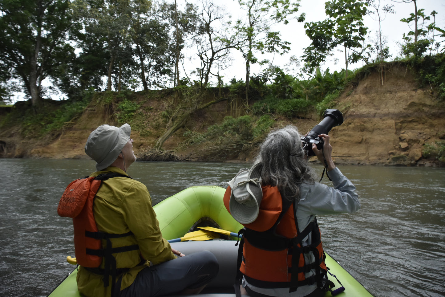 Safari flotante en Peñas Blancas desde La Fortuna