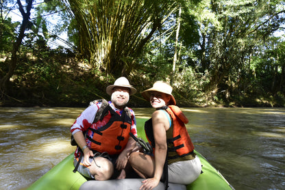 Safari flotante en Peñas Blancas desde La Fortuna