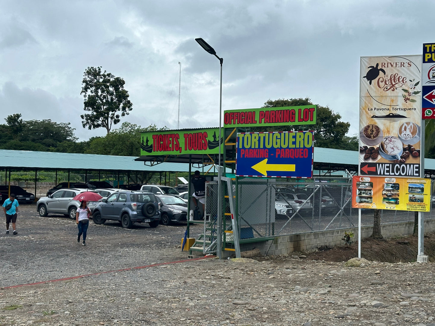 Pavona-Tortuguero Parking Lot