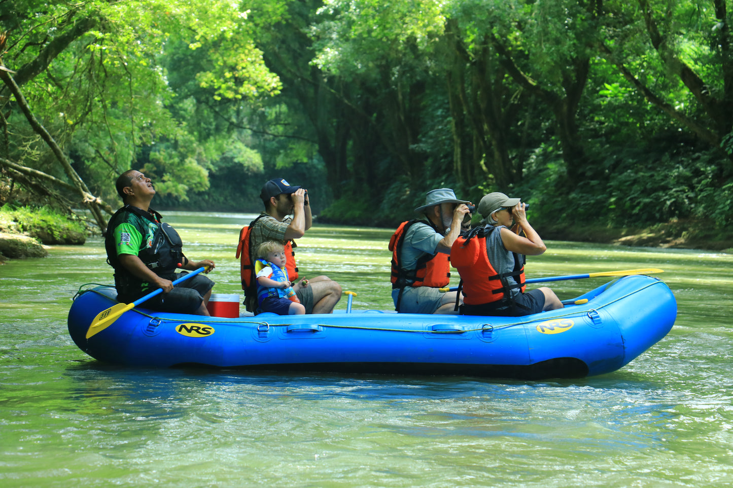Safari flotante en Peñas Blancas desde La Fortuna
